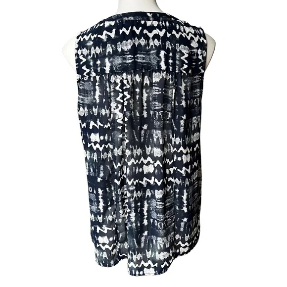 Artesia V-Neck Sleeveless Tie Front Top, Sz L - Picture 2 of 12